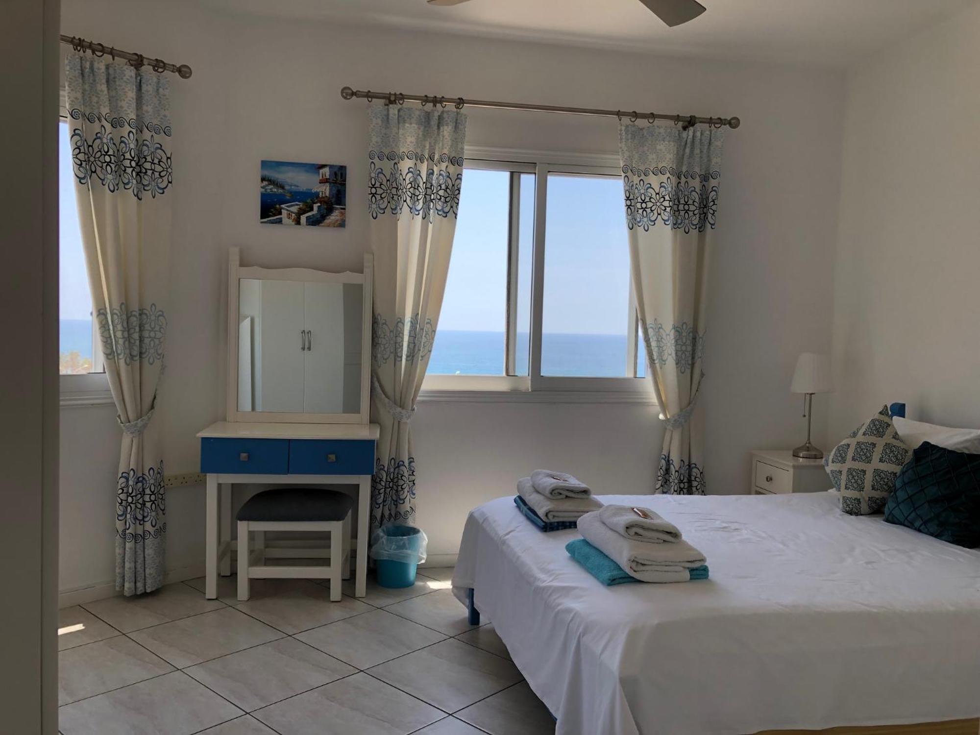 Kings Palace - Modern Penthouse With Incredible Sea Views Paphos Eksteriør billede